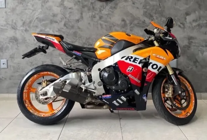Cbr Fireblade 1000 Ano 2011