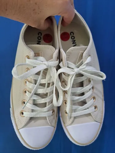 Tênis all star - semi-novo 