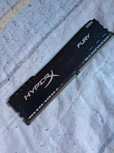 Memoria DDR4 8G; Vendo ou troco em memória ddr3 1600mhz