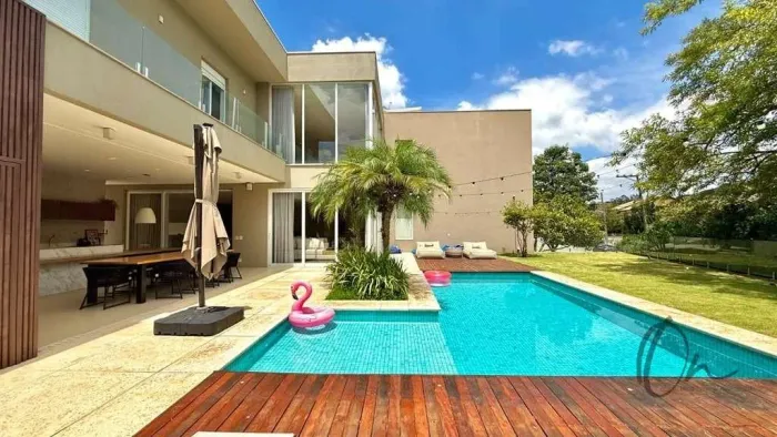 Casa em condomínio à venda em Jandira-SP, Jardim do Golf I: 4 quartos, 4 suítes, 3 salas, 