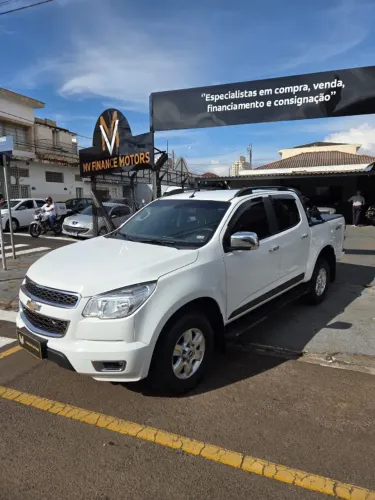 Chevrolet S10 Pick-up LT 2.8 TDI 4X4 CD Diesel AUT 2014