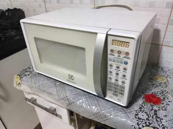 Microondas Electrolux 20 litros