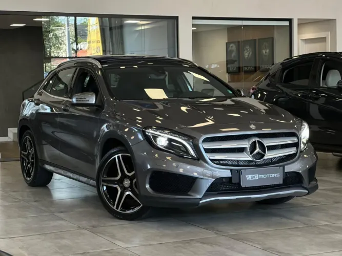 Mercedes-Benz GLA 250 Sport TB 16V 4X4 211cv Aut. 2017