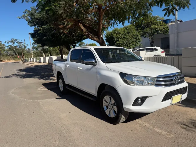 Toyota Hilux CD SRV 4X4 2.8 TDI Diesel Aut. 2018