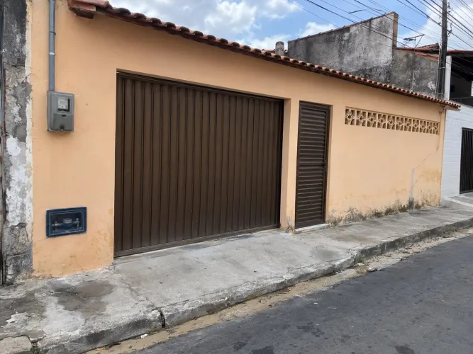 CASA A VENDA NO VILA UNIÃO 