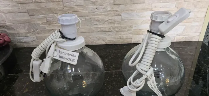 PAR BASE DE LUMINÁRIA DE MESA JUG MINI