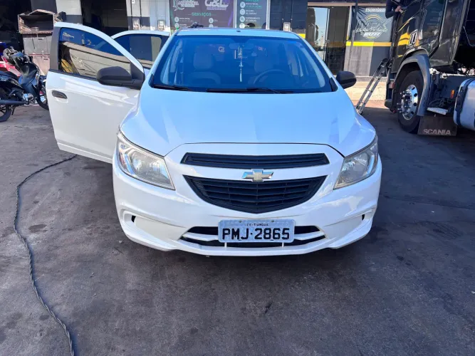 Chevrolet Onix Hatch LS 1.0 8V Flex Power Mec. 4P 2016