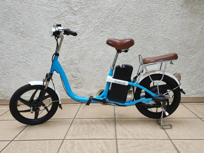 Bicicleta elétrica LEV E-bike com bateria de Lítio