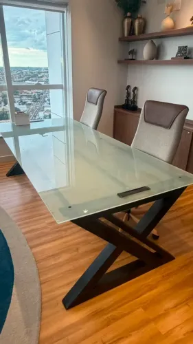 MESA DE ESCRITÓRIO - FORMATO EM X