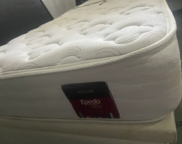Vendo Cama Box Baú Solteiro + Colchão da Epeda Serena
