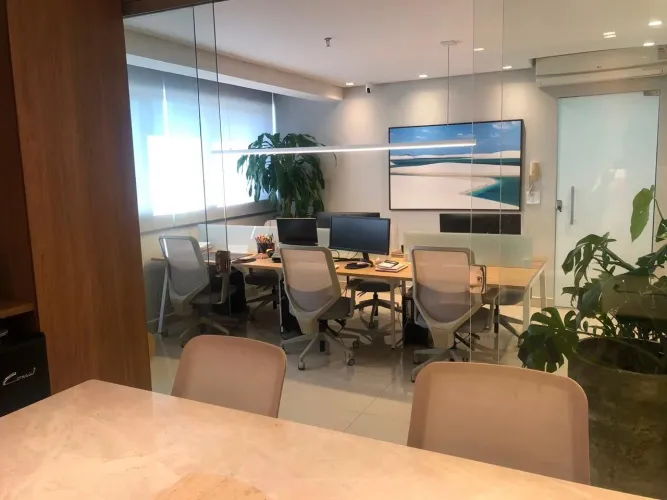 ESTAÇÃO DE TRABALHO MODULAR - 6 LUGARES | DESIGN CORPORATIVO