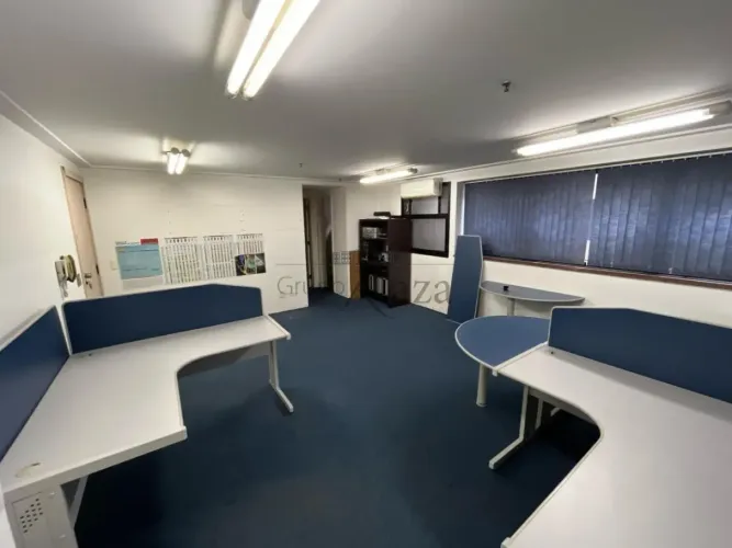 Oportunidade - Sala Comercial - Santa Cecília - 28m².
