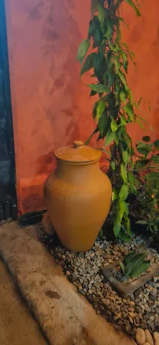 Decoração, pote em cerâmica.