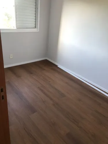 Piso laminado e vinílico 