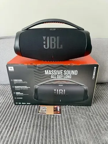 Jbl boombox original com caixa , usada poucas vezes