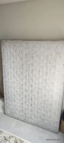 Box de cama usado sem pé