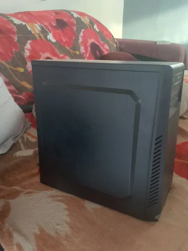 Pc em perfeito estado i5 de 7 geração