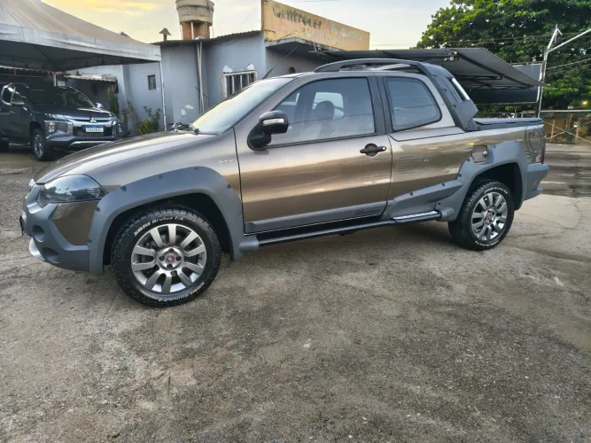 Fiat Strada Adv. M. March.1.8 Dual. Flex CD 2013