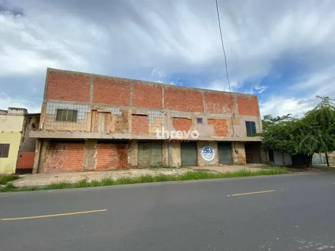 Prédio à venda, 565 m² por R$ 850.000,00 - Vermelha - Teresina/PI