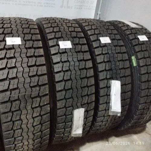 pneus 295/80R22.5 Recapado