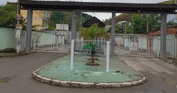 Vendo 2 Terrenos no Condomínio Recanto do Pedregoso, Campo Grande, Medindo 160m² cada um