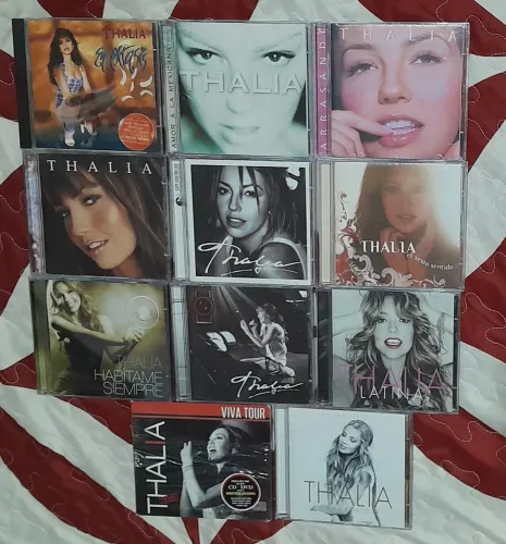 Kit com 11 CDs Thalía