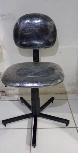Cadeira secretaria pés fixo