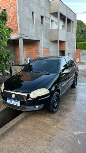 Fiat Siena Essence 1.6 Flex 16V 4P 2011