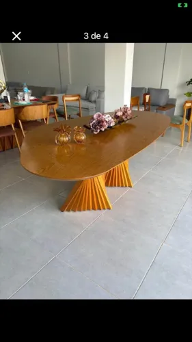 Mesa impecável Max