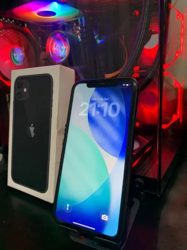 Phone 11 64gb Todo original troco em placa de vídeo, Xbox Ou Playstation ou  BIKE