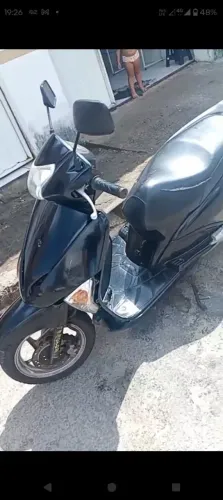Honda Lead pra vender rápido. Toda em dias. Sem multa.