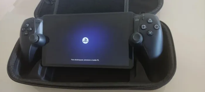 Playstation 5 Portal com case, película protetora e grips.