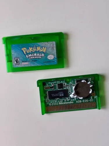 Pokémon Emerald Original - Game Boy Advance