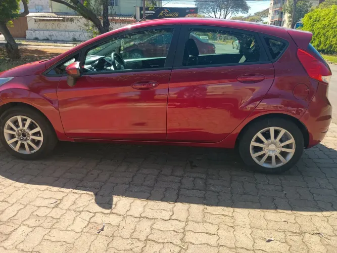 Ford Fiesta 1.5 16V Flex Mec. 5P 2015