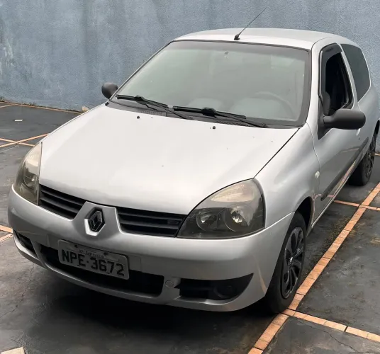 Renault Clio Hi-flex 1.0 16V 3P 2011