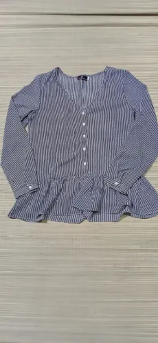 Blusa listrada tamanho 