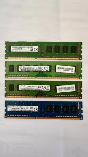 Memória RAM DDR3 4Gb 1600 MHz Desktop - 4 Pentes (2 x Samsung - 1 x Micron - 1 x SK hynix)