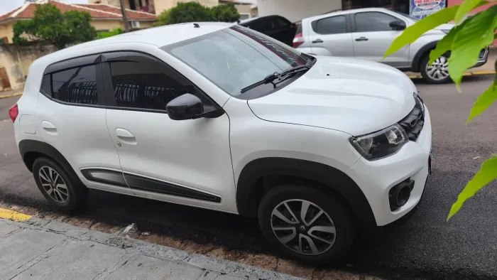 Renault Kwid Intense 1.0 Flex 12V 5P Mec. 2020
