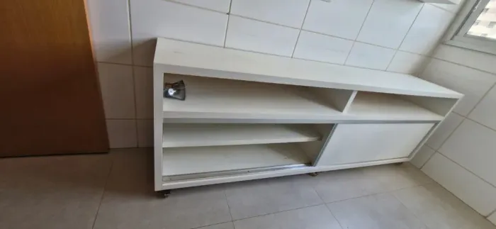 Rack branco de MDF