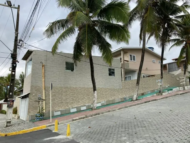 OPORTUNIDADE!!! Pousada e Casa Grande 800m² com Vista para o Mar da Praia de Enseada dos C