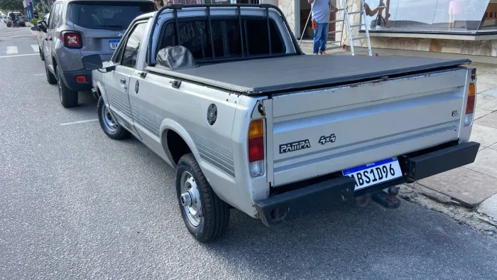 Ford Pampa 4X4 Jeep GL / L 1.6 (álcool) 1991
