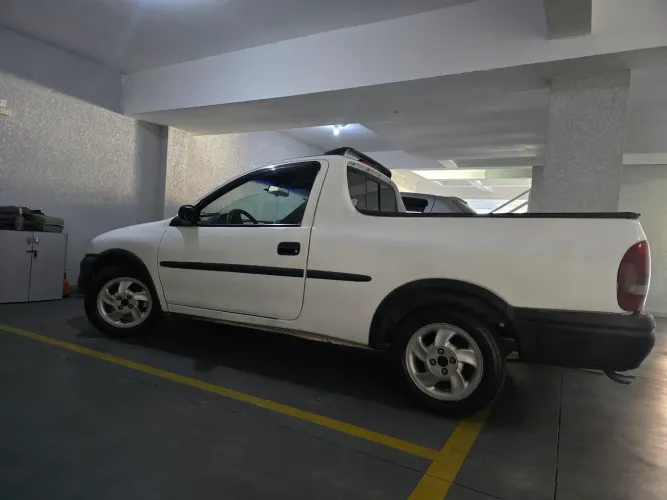 Chevrolet Corsa GL 1.6 MPFI / 1.4 EFI 2P E 4P 1998