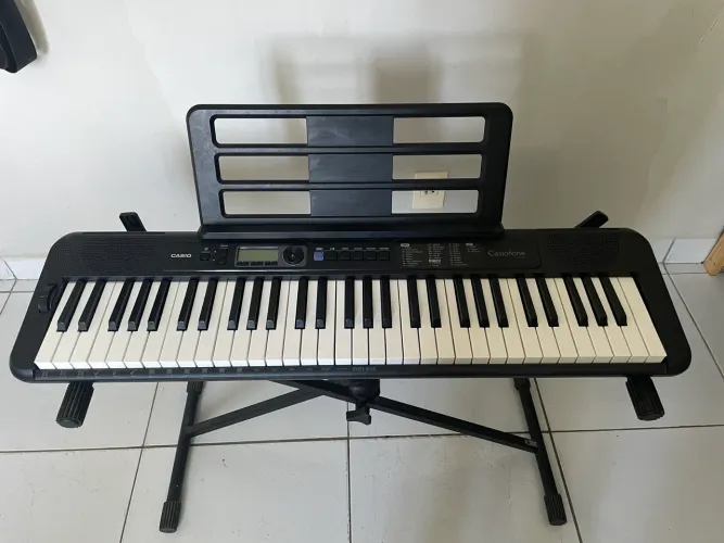 Teclado Casio com capa