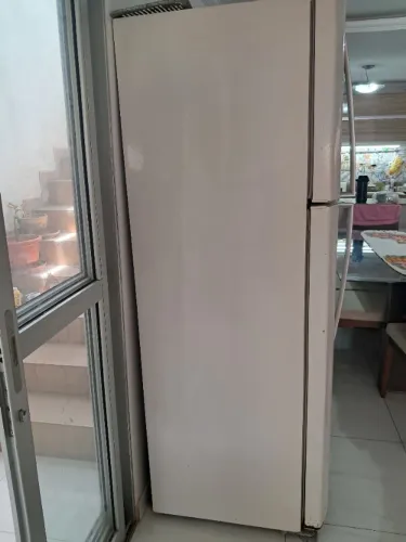 Geladeira frost free 