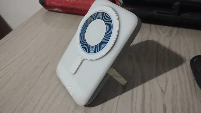 POWER BANK WIWU PORTÁTIL MAGNÉTICO 