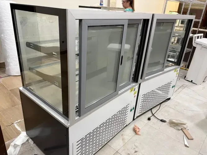 VITRINE REFRIGERADA EXPOSITOR ALIMENTOS ELVI 1000X695X1270 220V