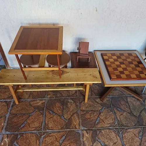 Mesas artesanais de centro a partir de 50 reais 