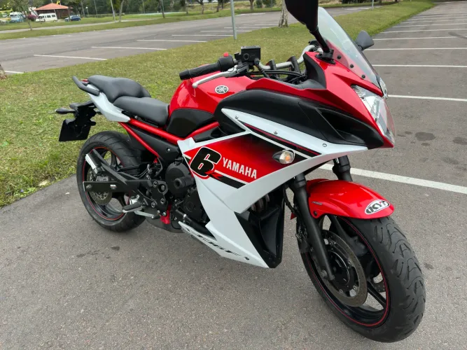 XJ6 F 2016 ORIGINAL BRANCA EXCELENTE PNEU NOVO ACEITO TROCA