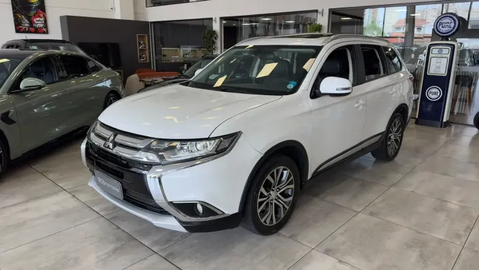 Mitsubishi Outlander Comfort 2.0 16V Aut. 2018