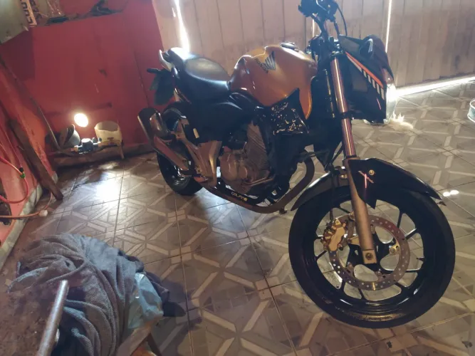 Honda cb 300r